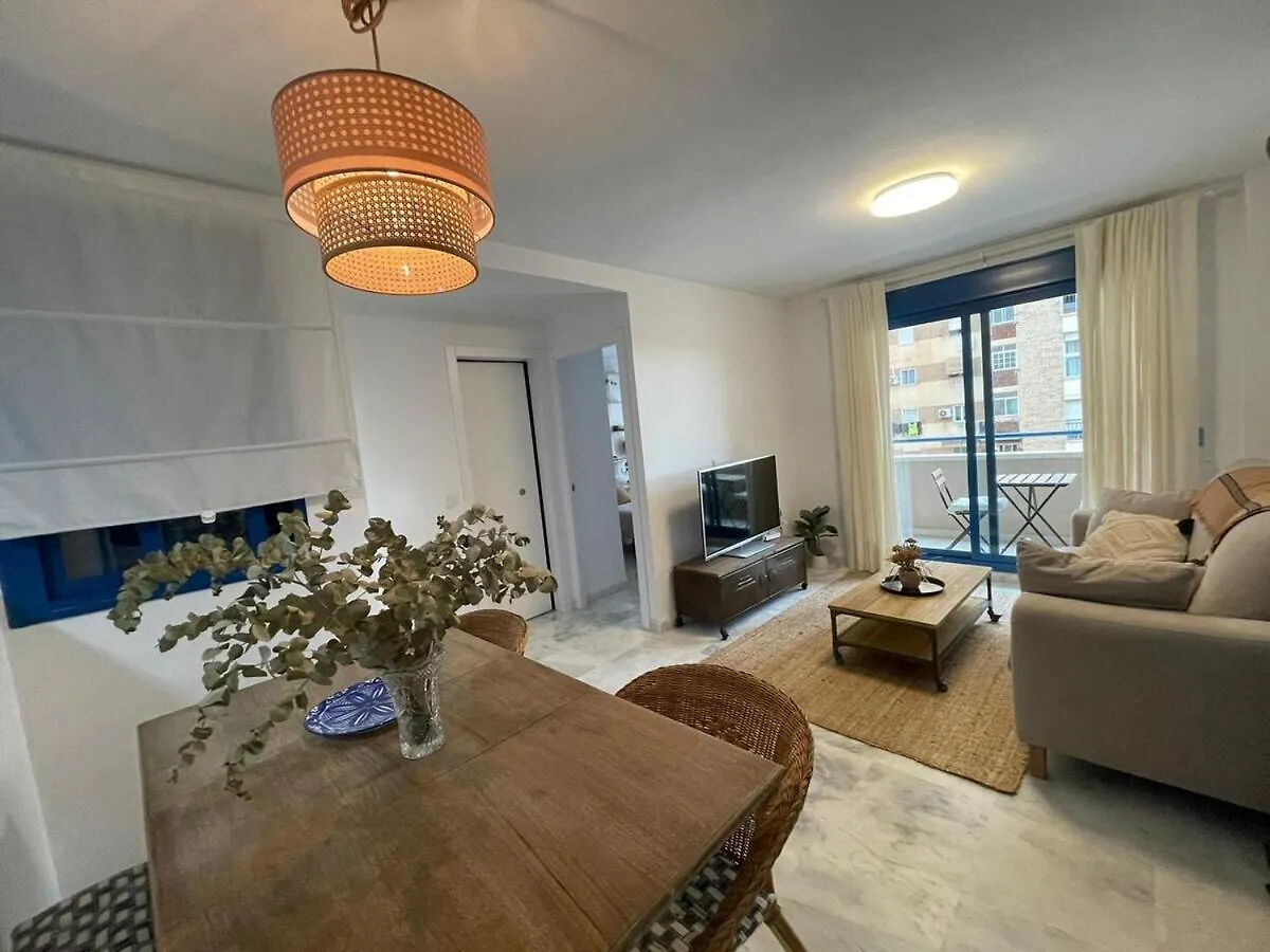 Calu Homes Cerca Playa De Huelin Malaga Apartment