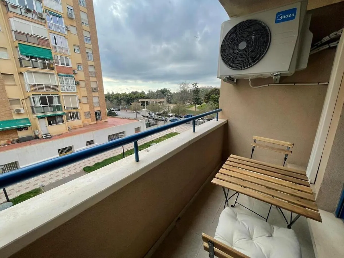 Calu Homes Cerca Playa De Huelin Malaga Apartment